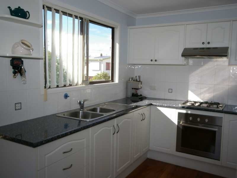 9 Fiona Street, Beachmere QLD 4510