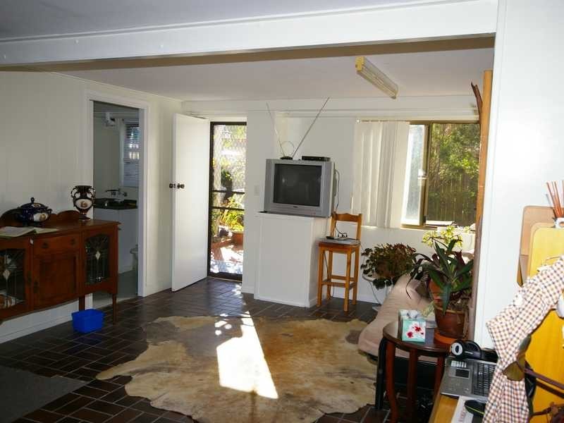 9 Fiona Street, Beachmere QLD 4510