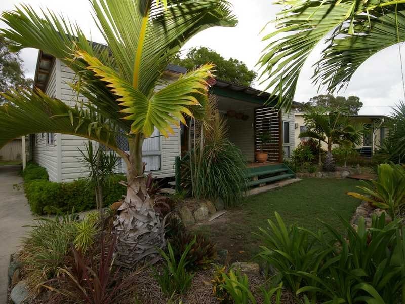 10 Gibson Street, Beachmere QLD 4510