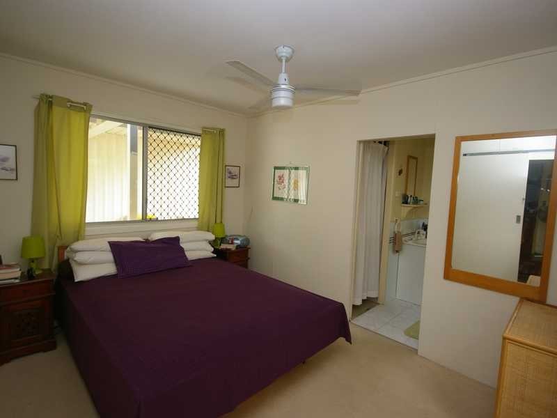 10 Gibson Street, Beachmere QLD 4510