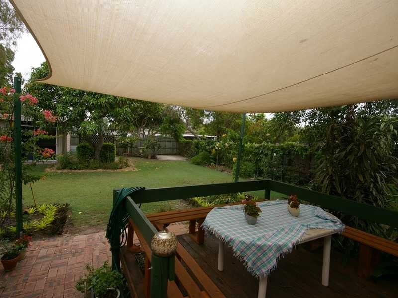 10 Gibson Street, Beachmere QLD 4510