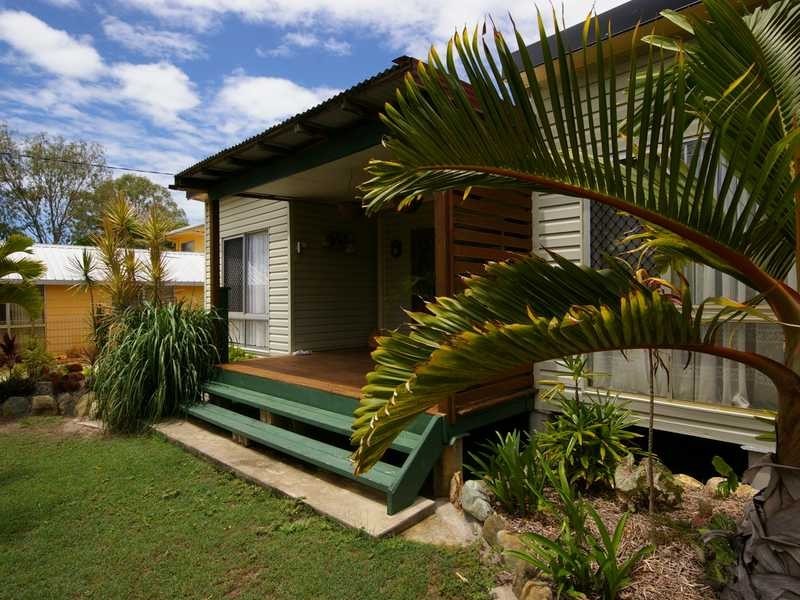 10 Gibson Street, Beachmere QLD 4510