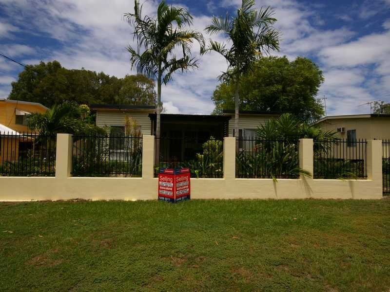 10 Gibson Street, Beachmere QLD 4510
