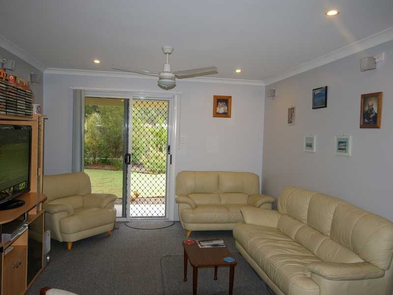 16 Patrick Street, Beachmere QLD 4510