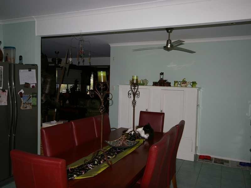 17 Dwyer Street, Beachmere QLD 4510
