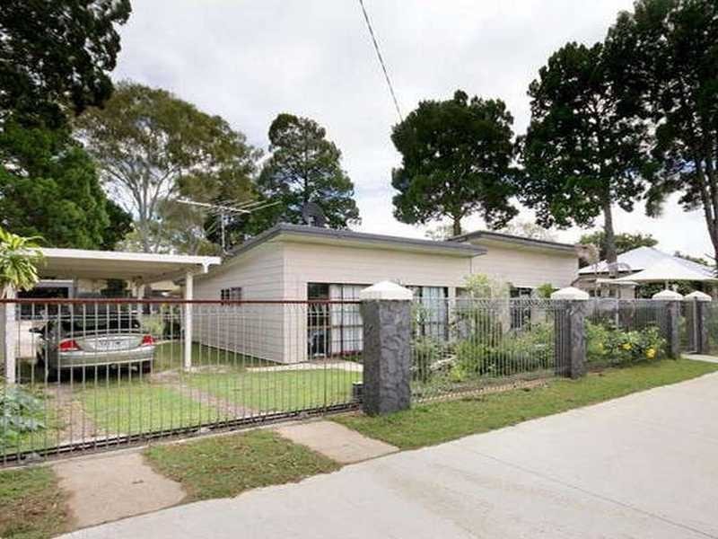 6 Moreton Terrace, Beachmere QLD 4510