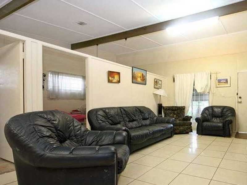 6 Moreton Terrace, Beachmere QLD 4510