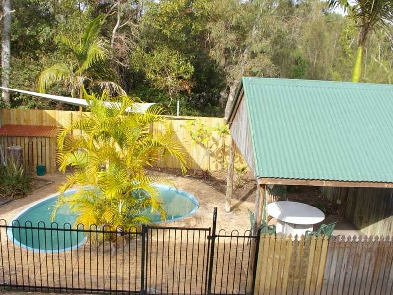2 Whiting Street, Beachmere QLD 4510
