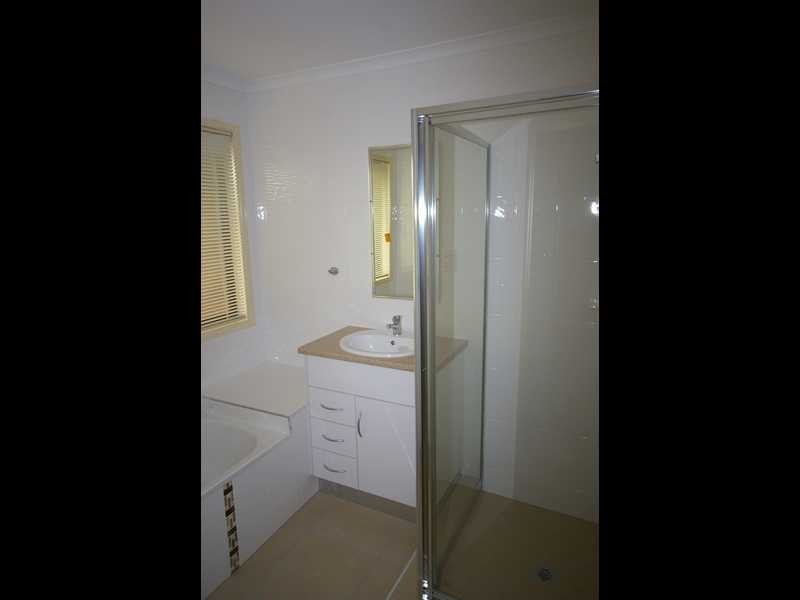 12 Elizabeth Street, Beachmere QLD 4510