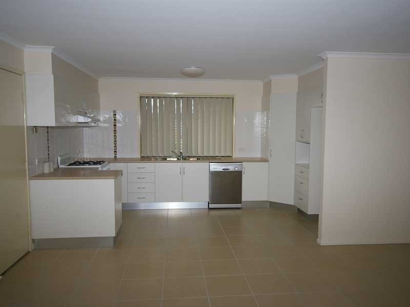 12 Elizabeth Street, Beachmere QLD 4510