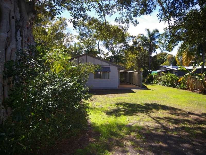 12 Elizabeth Street, Beachmere QLD 4510