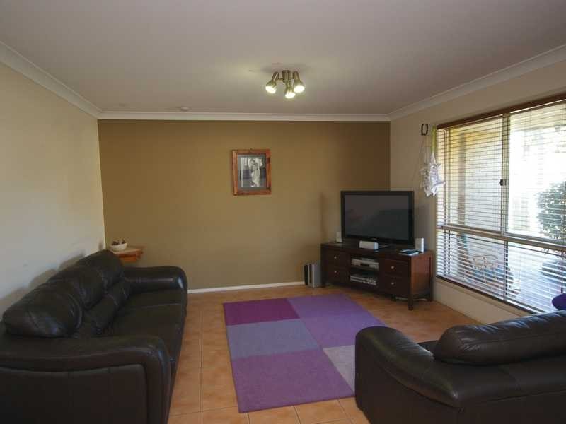 27 Gretel Drive, Beachmere QLD 4510