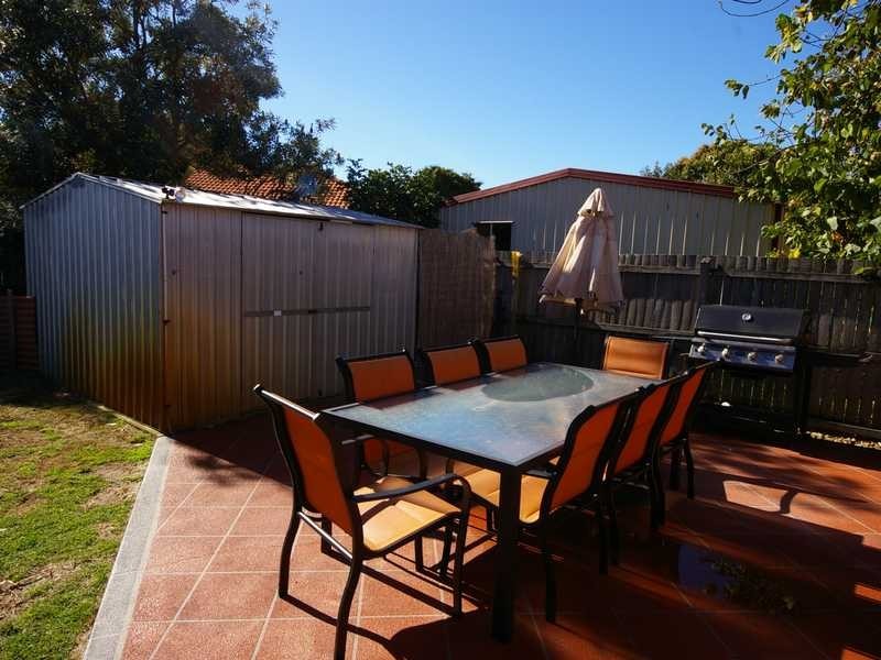 27 Gretel Drive, Beachmere QLD 4510