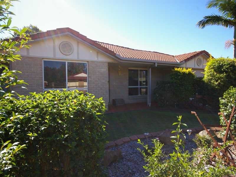 27 Gretel Drive, Beachmere QLD 4510