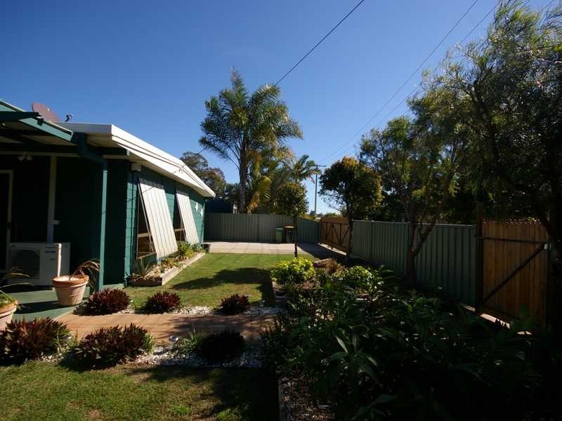 22 Gillian Street, Beachmere QLD 4510