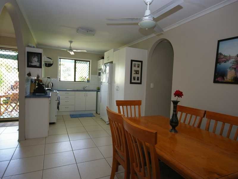 22 Gillian Street, Beachmere QLD 4510
