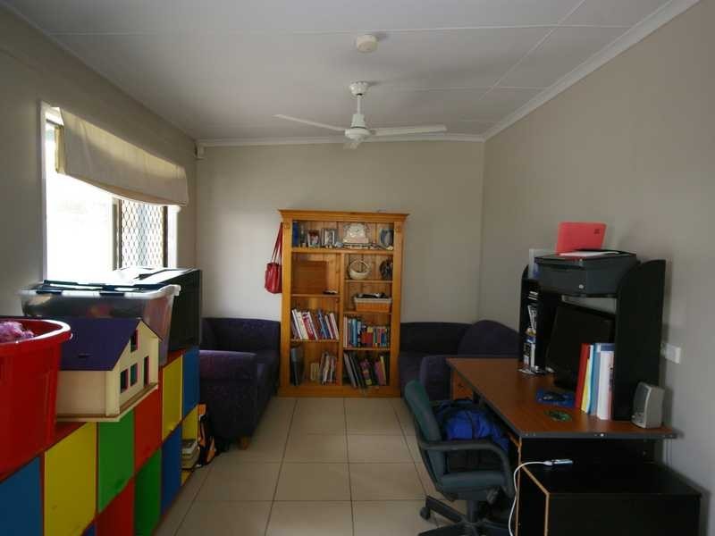 22 Gillian Street, Beachmere QLD 4510