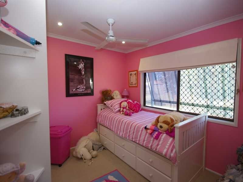 22 Gillian Street, Beachmere QLD 4510