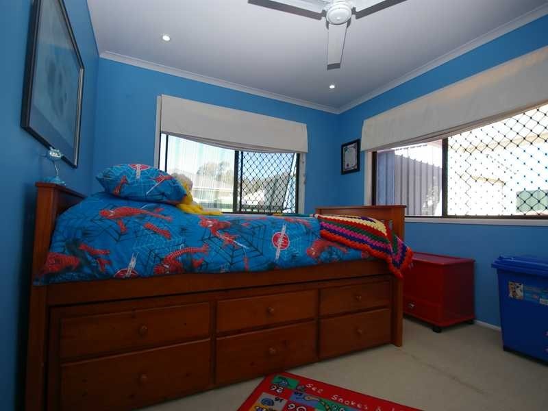 22 Gillian Street, Beachmere QLD 4510