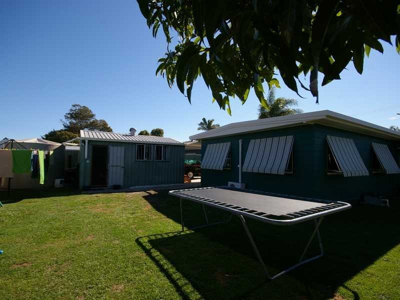 22 Gillian Street, Beachmere QLD 4510