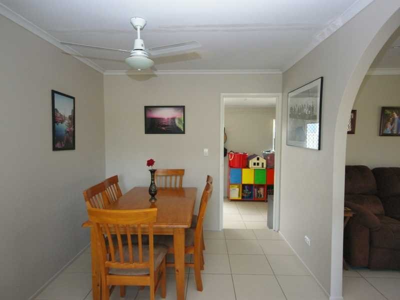 22 Gillian Street, Beachmere QLD 4510