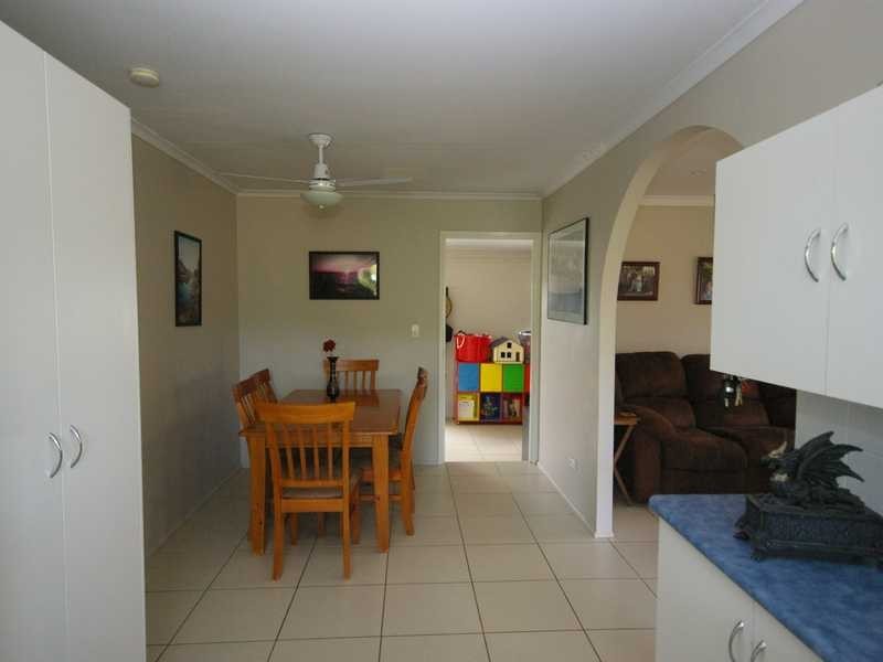 22 Gillian Street, Beachmere QLD 4510