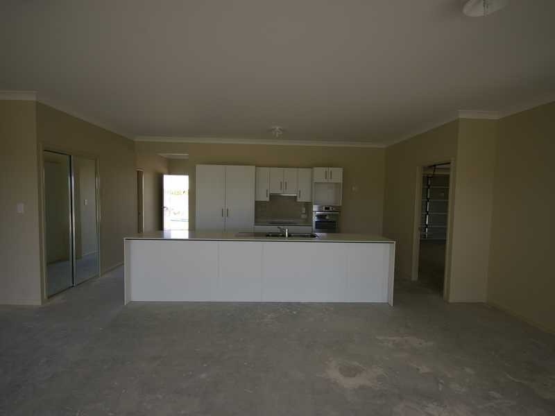 6 Coffey Court, Beachmere QLD 4510