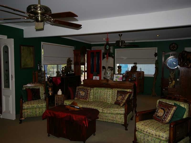 17 Dwyer Street, Beachmere QLD 4510