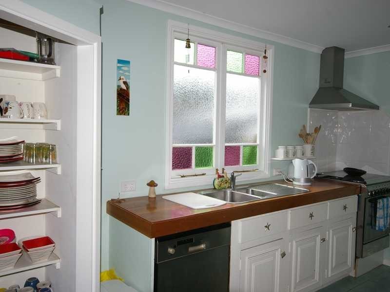 17 Dwyer Street, Beachmere QLD 4510