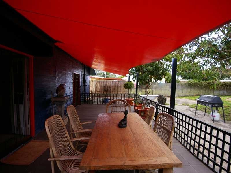 17 Dwyer Street, Beachmere QLD 4510