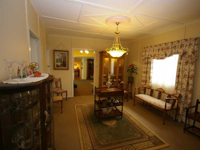 635 Beachmere Road, Beachmere QLD 4510