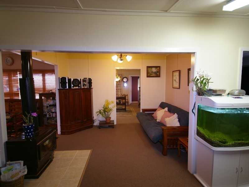 635 Beachmere Road, Beachmere QLD 4510