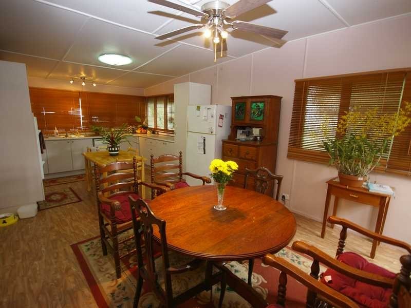 635 Beachmere Road, Beachmere QLD 4510