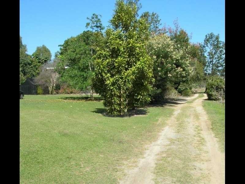 635 Beachmere Road, Beachmere QLD 4510