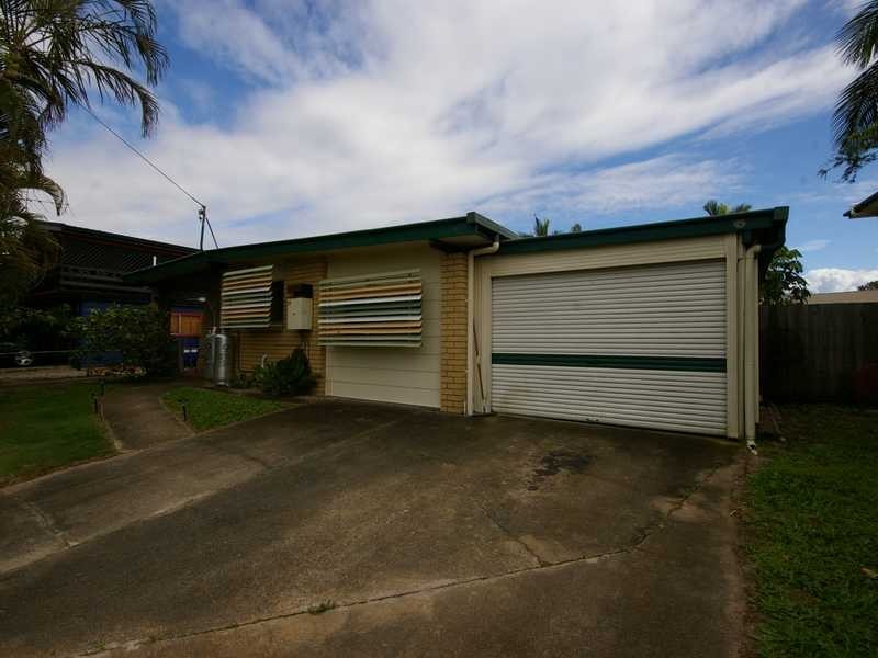 15 Dwyer Street, Beachmere QLD 4510