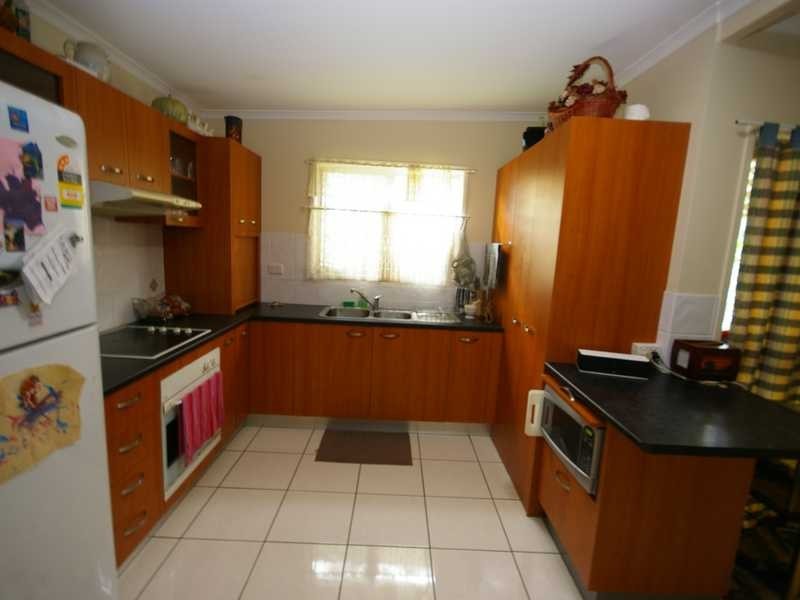 15 Dwyer Street, Beachmere QLD 4510