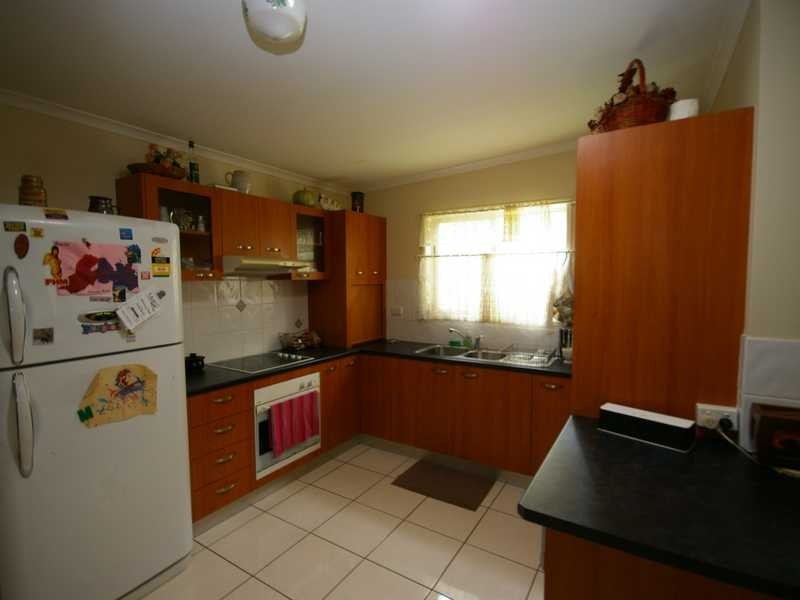 15 Dwyer Street, Beachmere QLD 4510