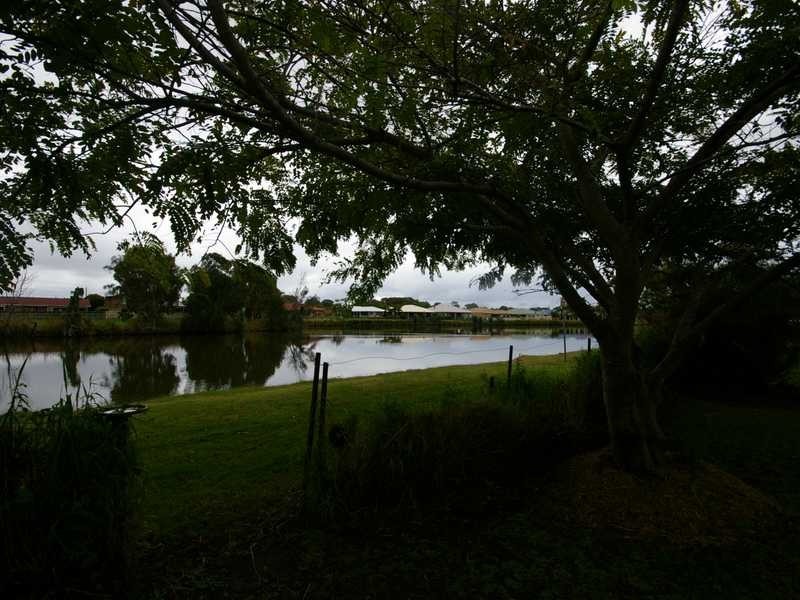 94 Biggs Avenue, Beachmere QLD 4510