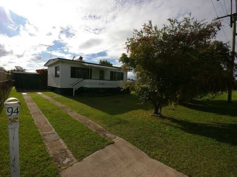 94 Biggs Avenue, Beachmere QLD 4510