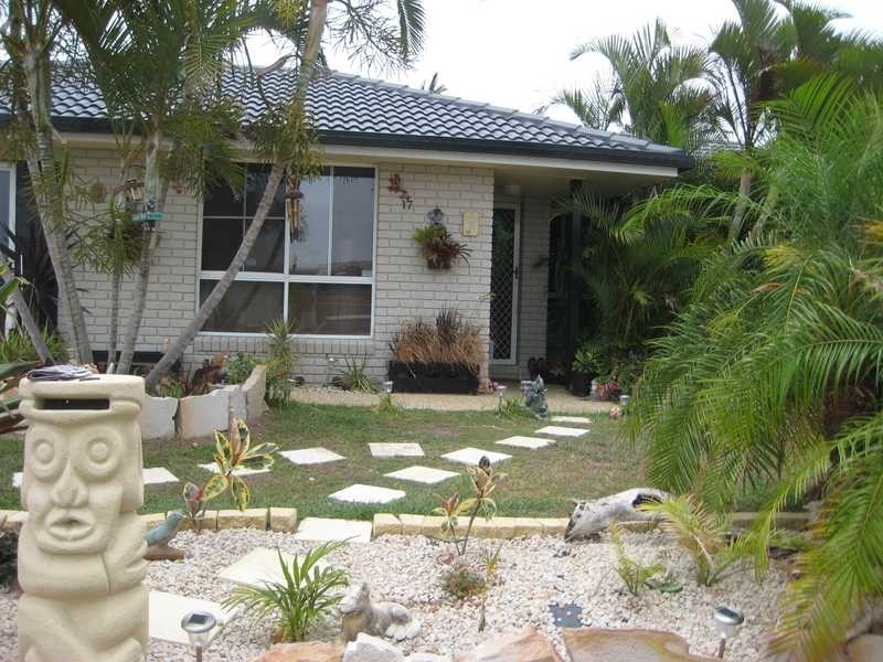 17 Nelson Street, Sandstone Point QLD 4511