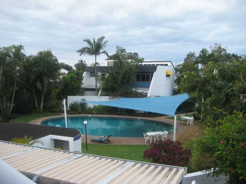 Unit B9/10 Spinnaker Drive, Sandstone Point QLD 4511