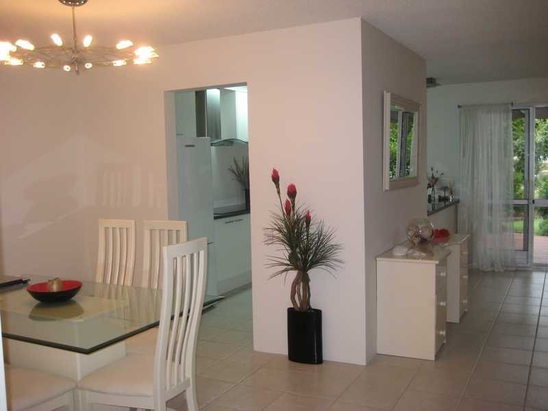 Unit B9/10 Spinnaker Drive, Sandstone Point QLD 4511