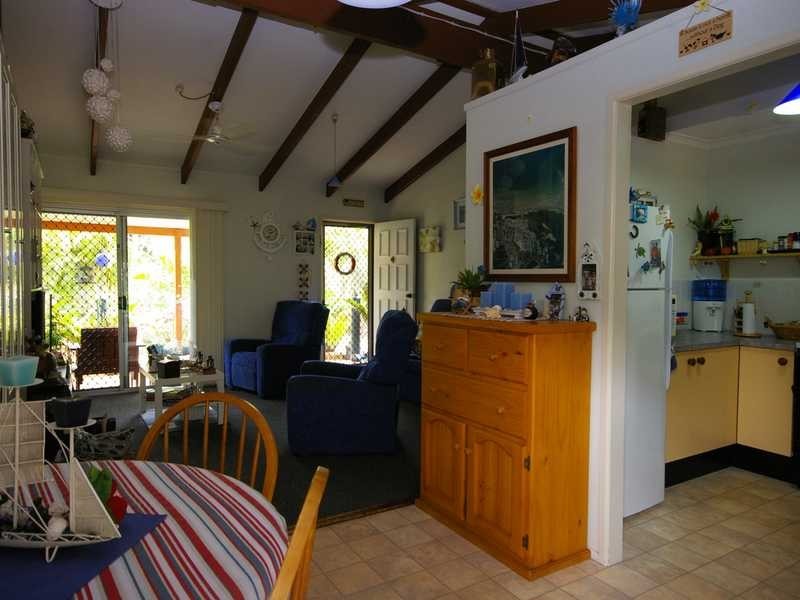 28 Trevor Street, Beachmere QLD 4510