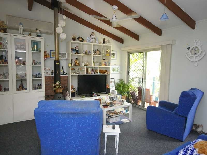 28 Trevor Street, Beachmere QLD 4510