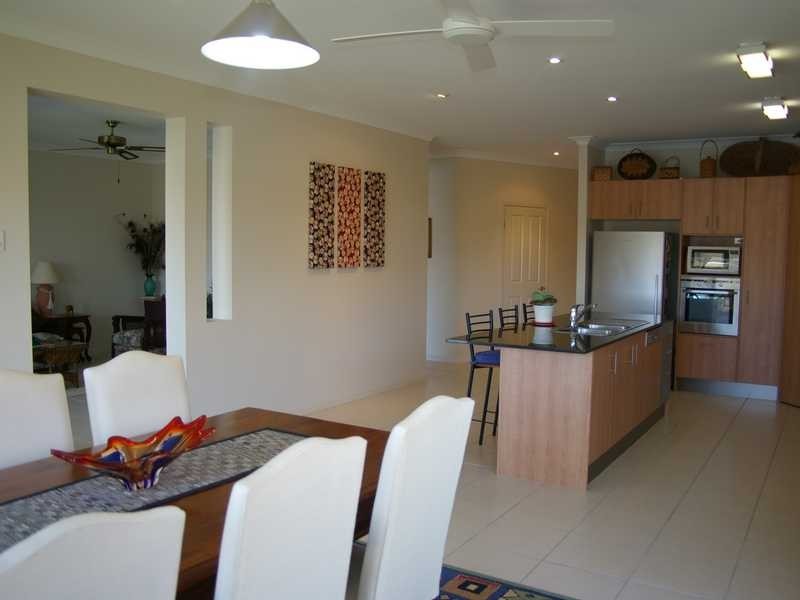 6 Apollo Crescent, Beachmere QLD 4510