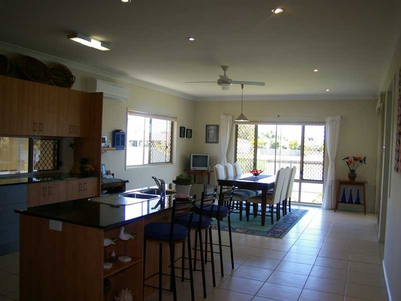 6 Apollo Crescent, Beachmere QLD 4510