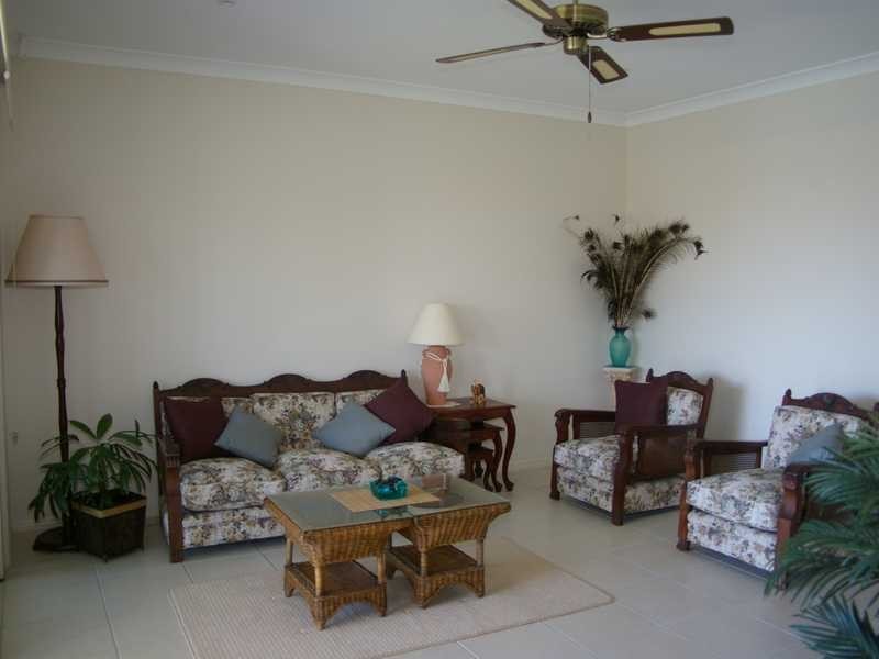 6 Apollo Crescent, Beachmere QLD 4510