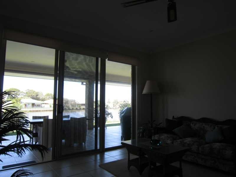 6 Apollo Crescent, Beachmere QLD 4510