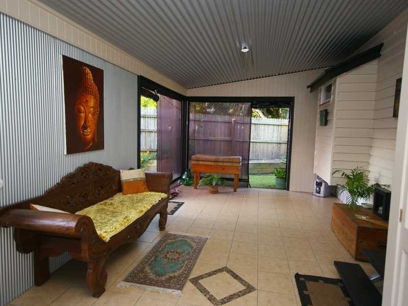 4 Moreton Terrace, Beachmere QLD 4510