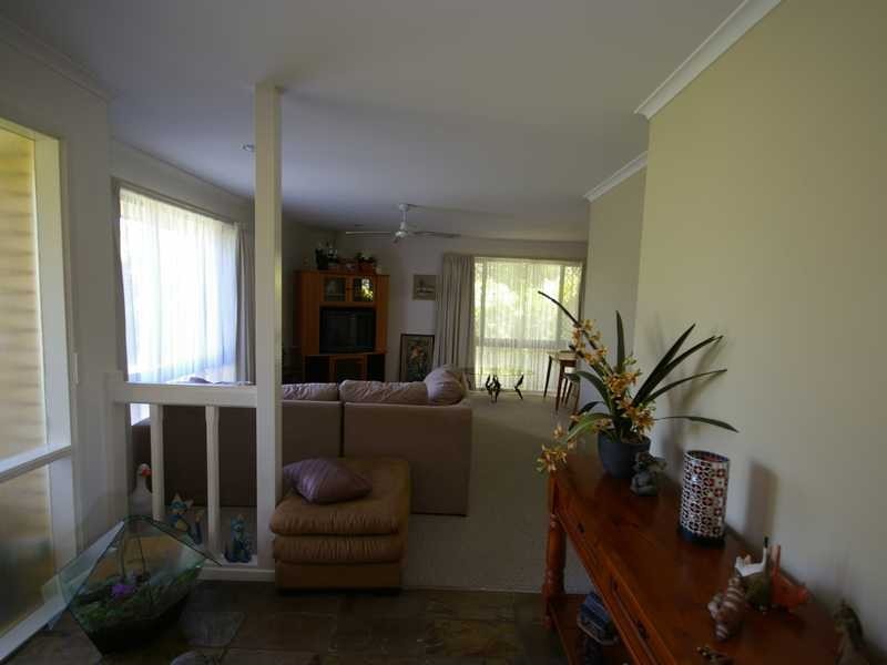 39 Bellay Road, Beachmere QLD 4510